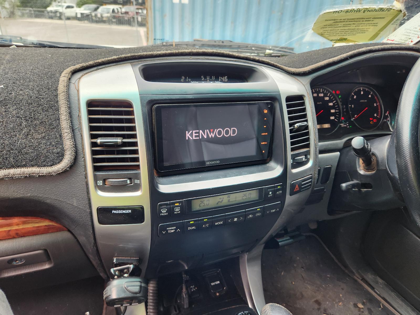 View Toyota Prado 2004  