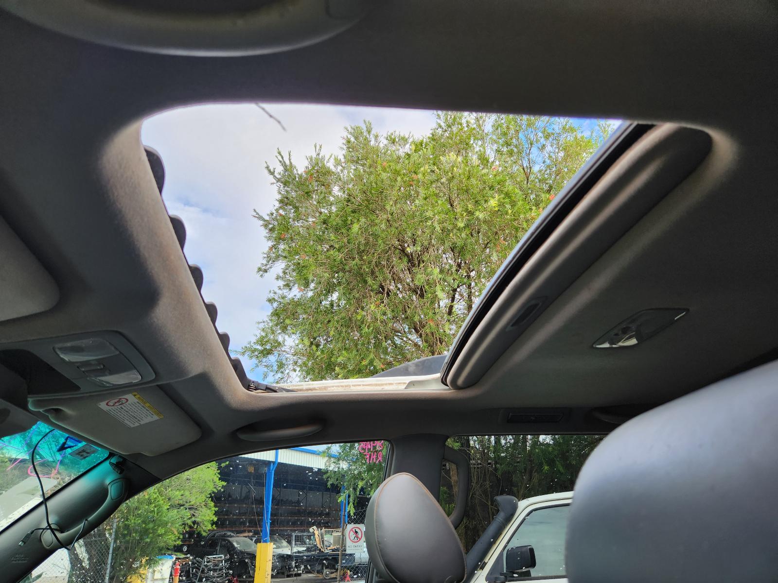 View Toyota Prado 2004  