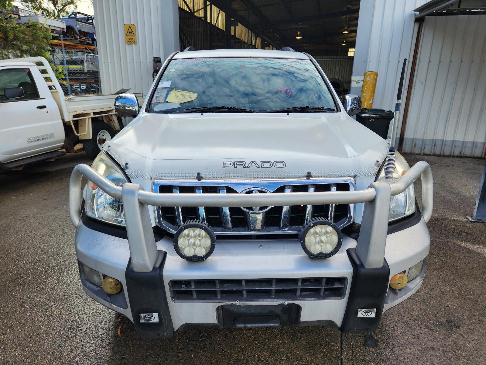 View Toyota Prado 2004  