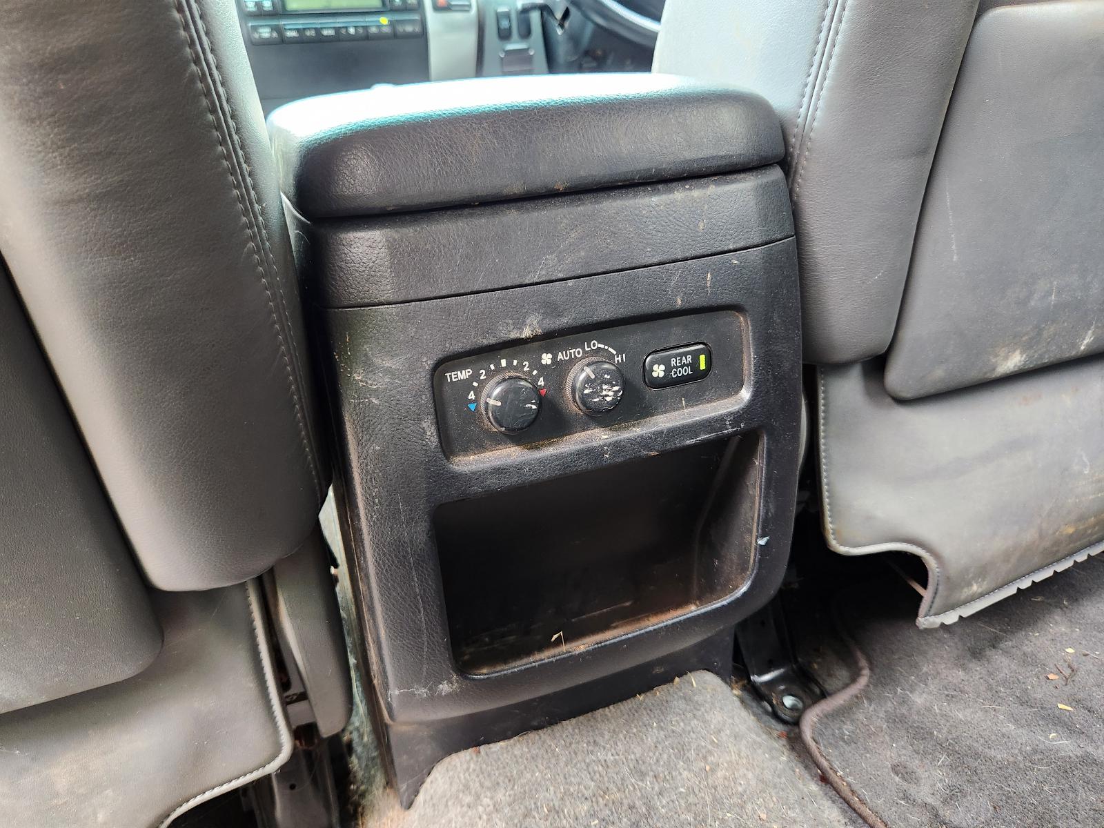 View Toyota Prado 2004  