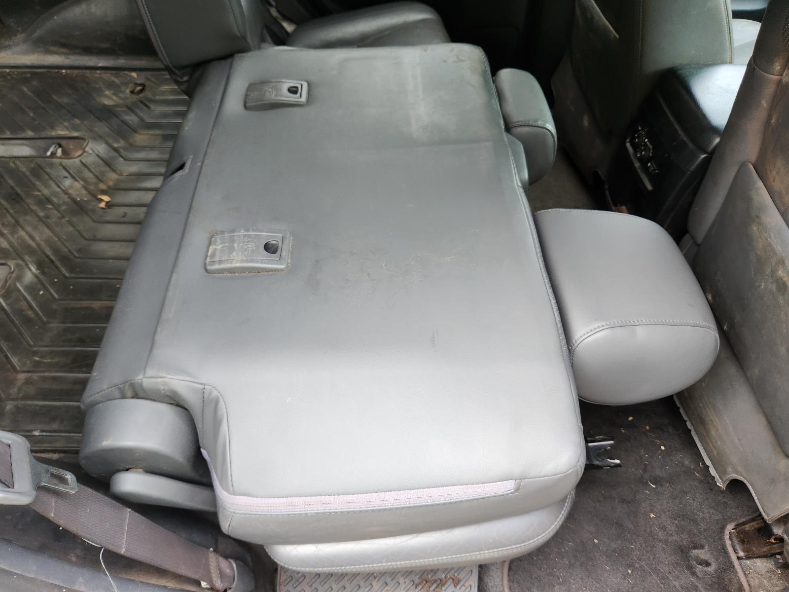 View Toyota Prado 2004  