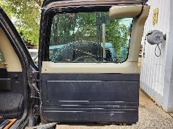 View Nissan Patrol 2005 4 Door Station Wagon