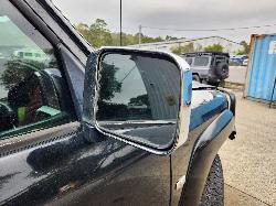 View Nissan Patrol 2005 4 Door Station Wagon