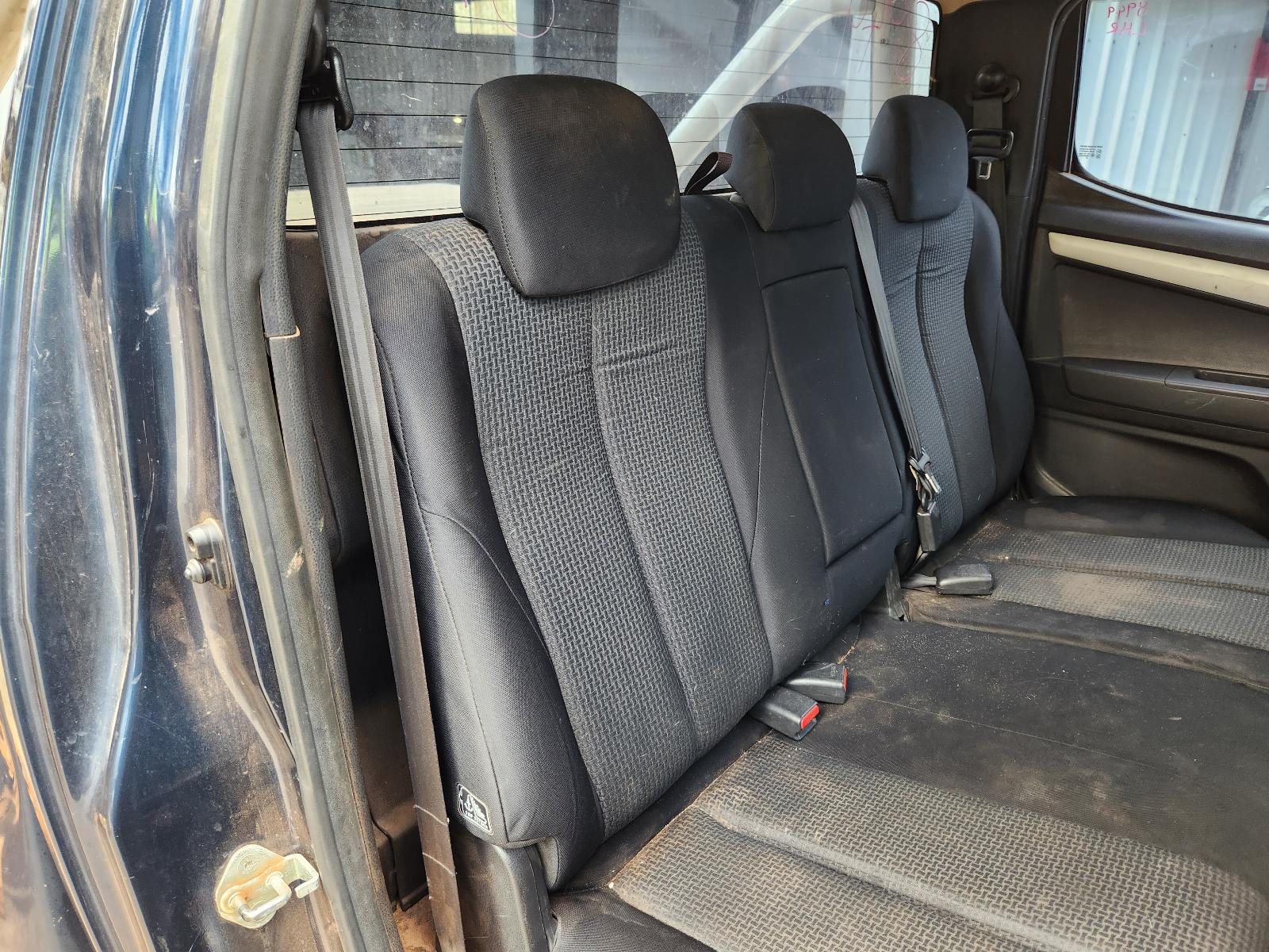 Isuzu Dmax 2014 4 Door Utility View Isuzu Dmax 2014 4 Door Utility