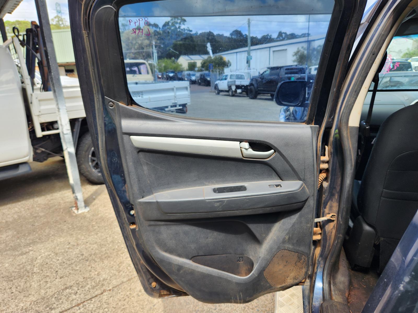 Isuzu Dmax 2014 4 Door Utility View Isuzu Dmax 2014 4 Door Utility