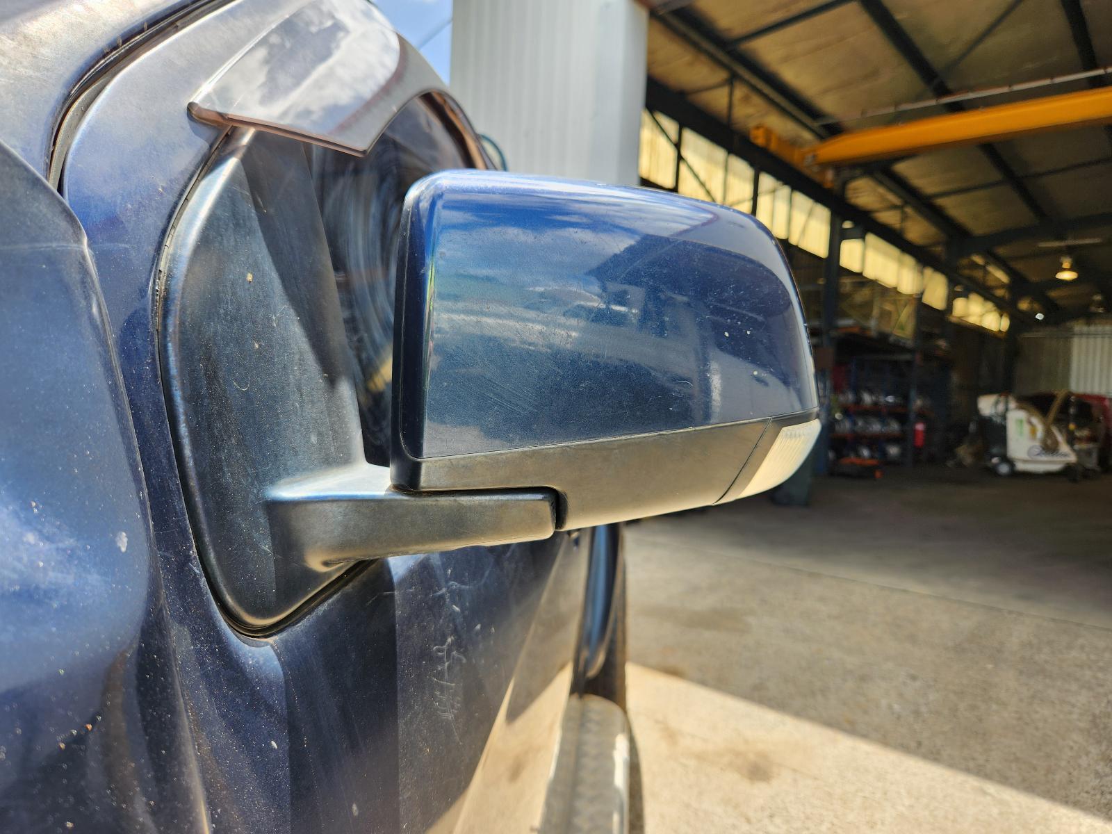 Isuzu Dmax 2014 4 Door Utility View Isuzu Dmax 2014 4 Door Utility