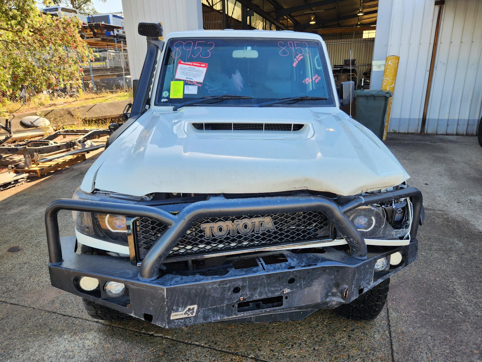 View Toyota Landcruiser 2017 4 Door Station Wagon