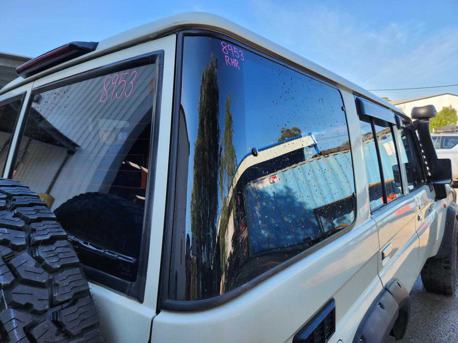 View Toyota Landcruiser 2017 4 Door Station Wagon