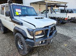 View Toyota Landcruiser 2017 4 Door Station Wagon