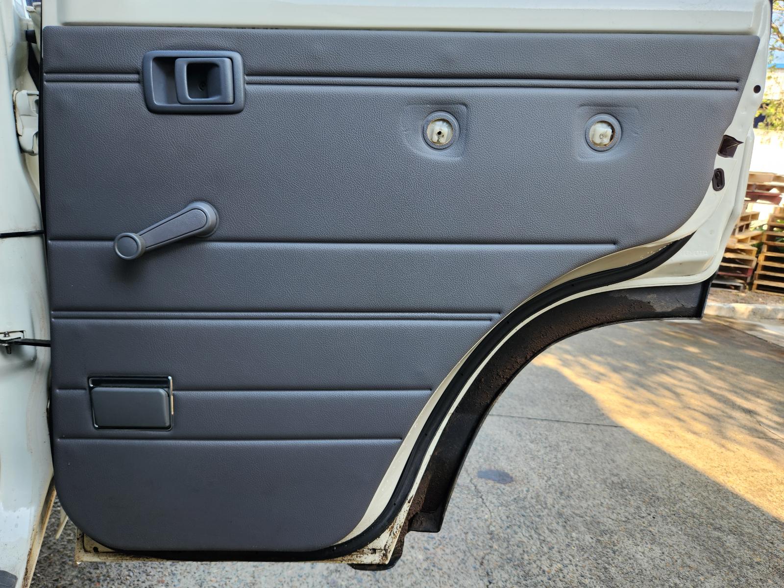 View Toyota Landcruiser 2017 4 Door Station Wagon