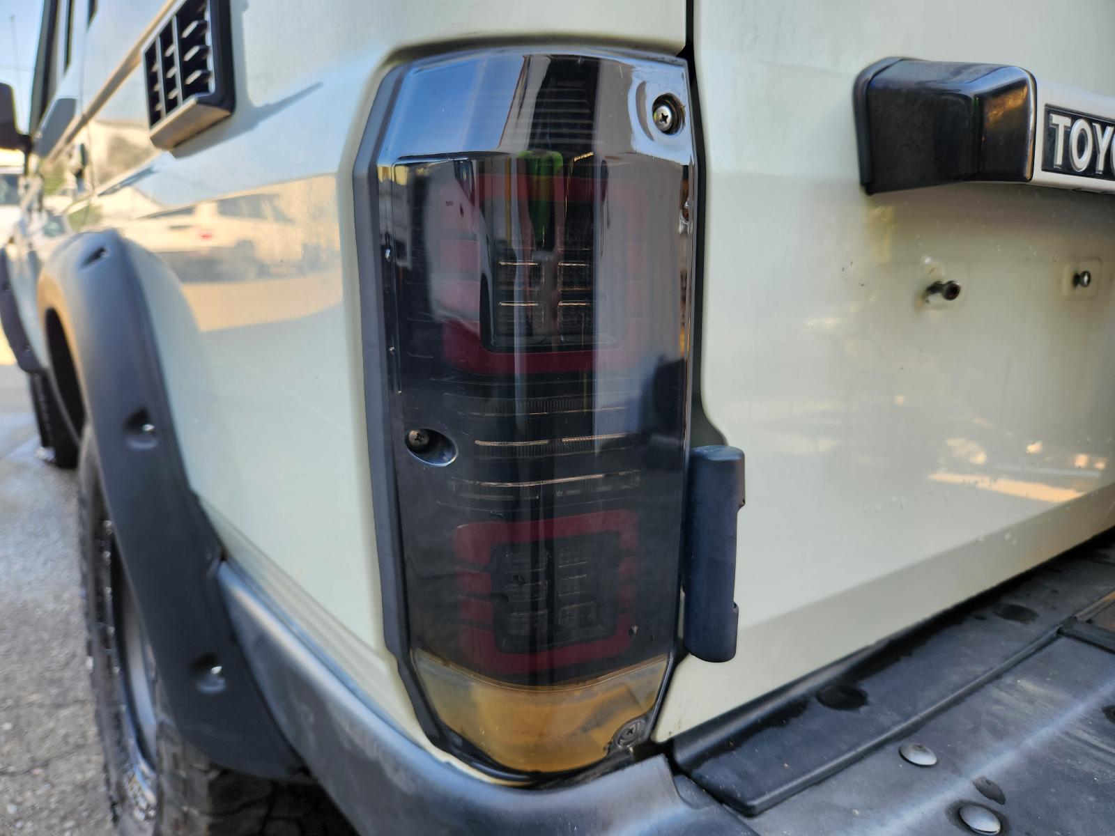 View Toyota Landcruiser 2017 4 Door Station Wagon