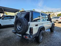 View Toyota Landcruiser 2017 4 Door Station Wagon