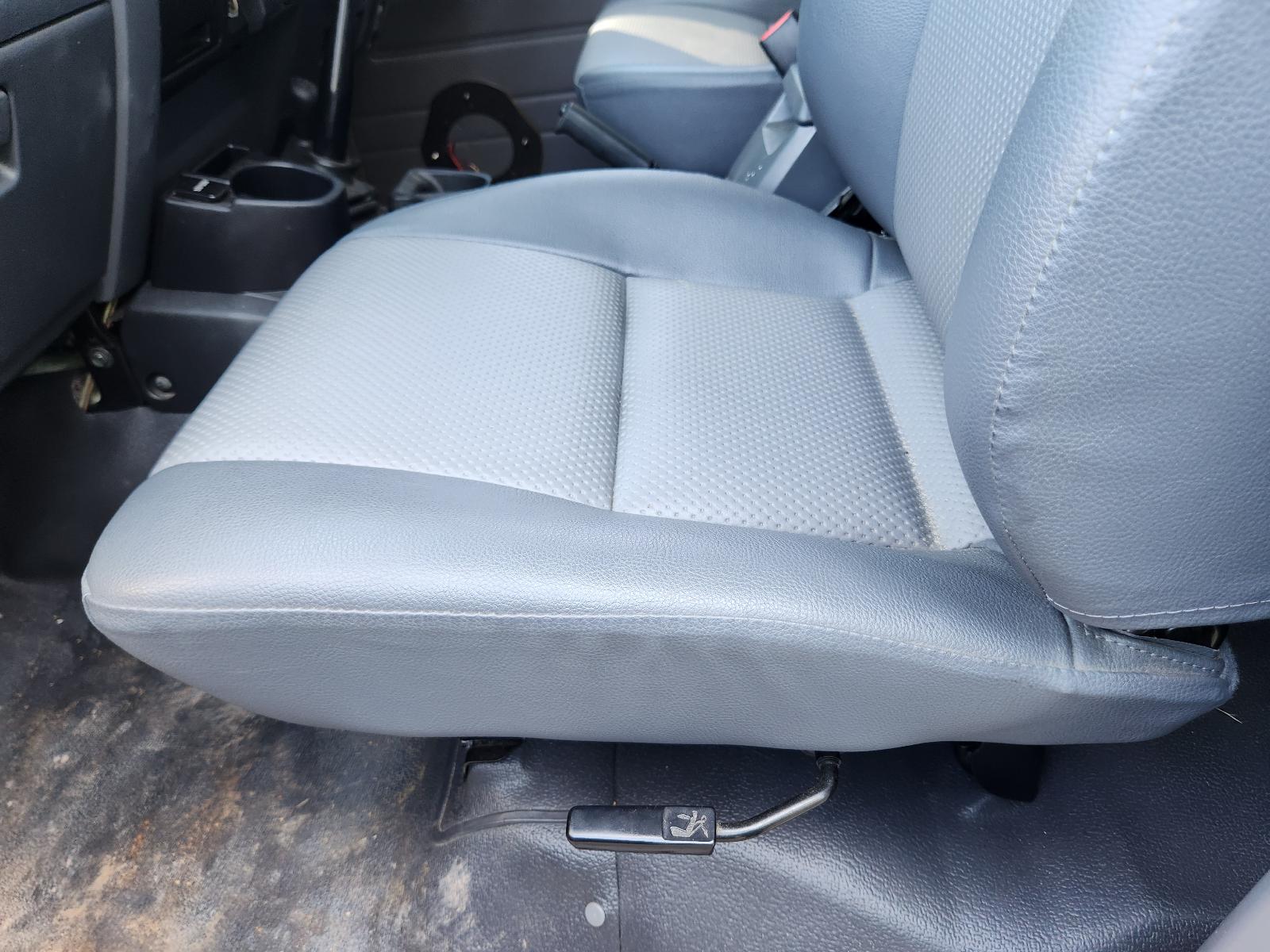 View Toyota Landcruiser 2017 4 Door Station Wagon