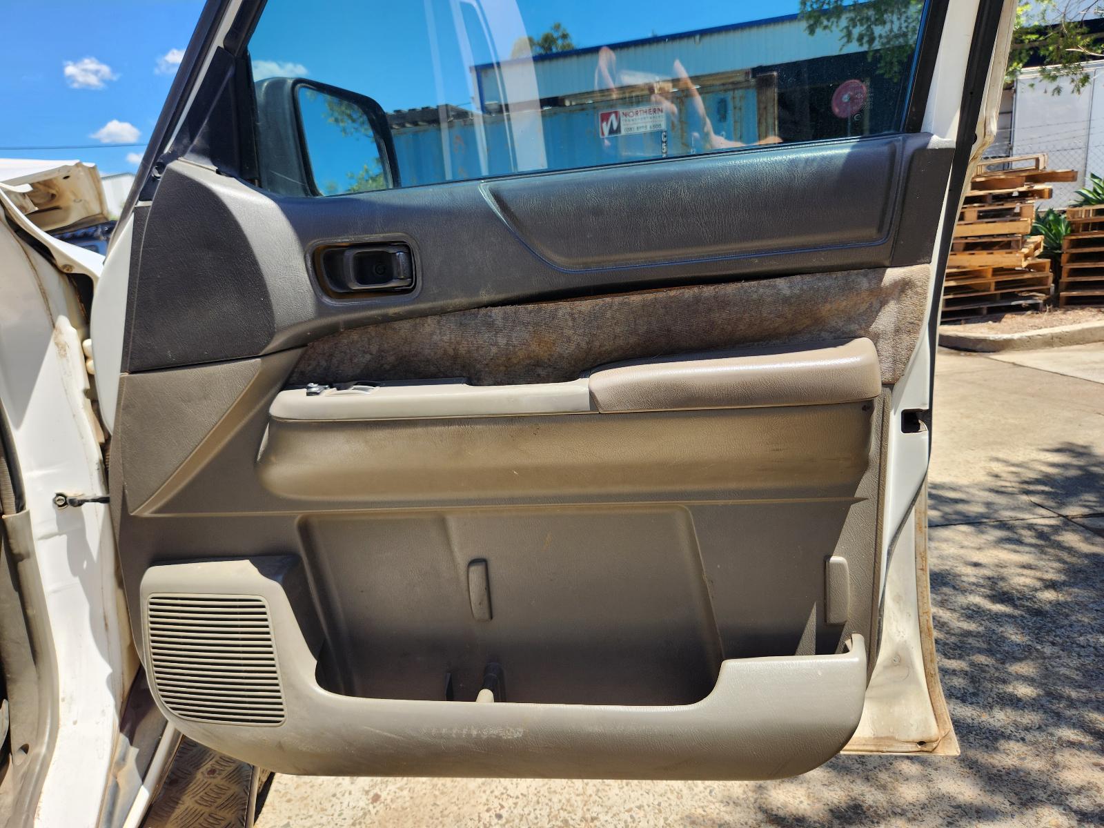 View Nissan Patrol 2000 2 Door Pickup