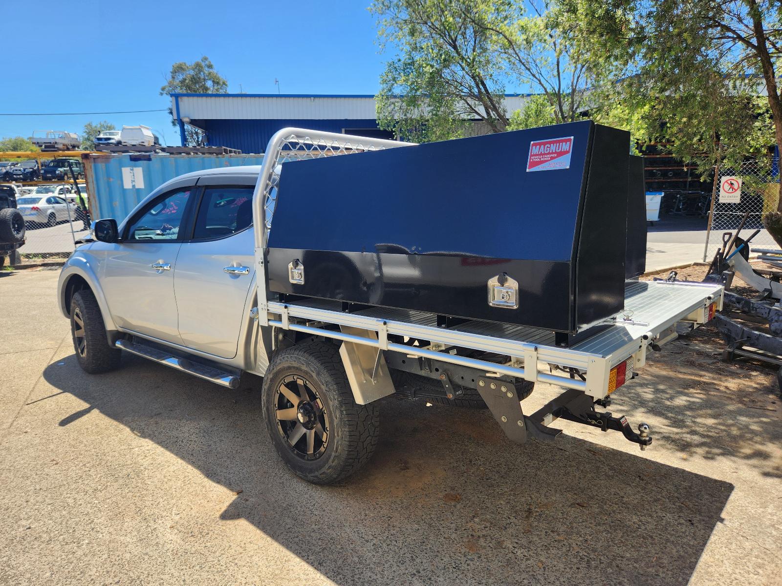 View Mitsubishi Triton 2016 4 Door Utility