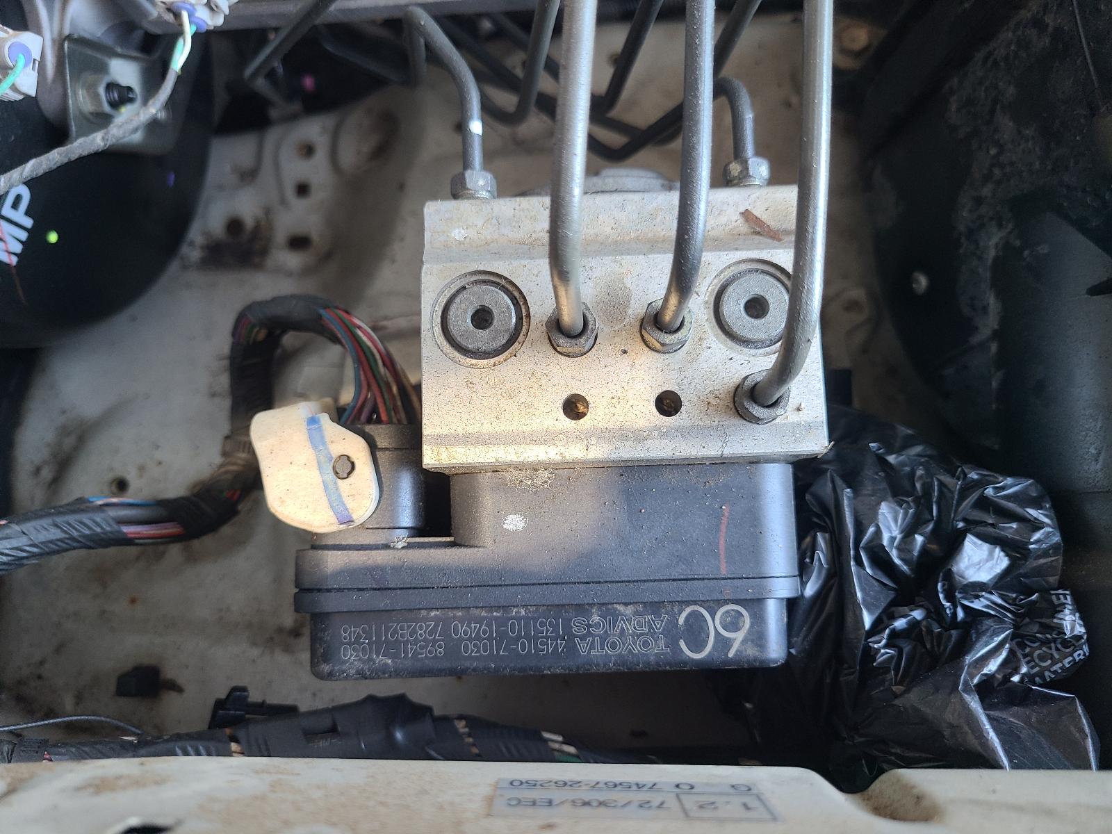 Toyota Hilux 2012 4 Door Utility View Toyota Hilux 2012 4 Door Utility