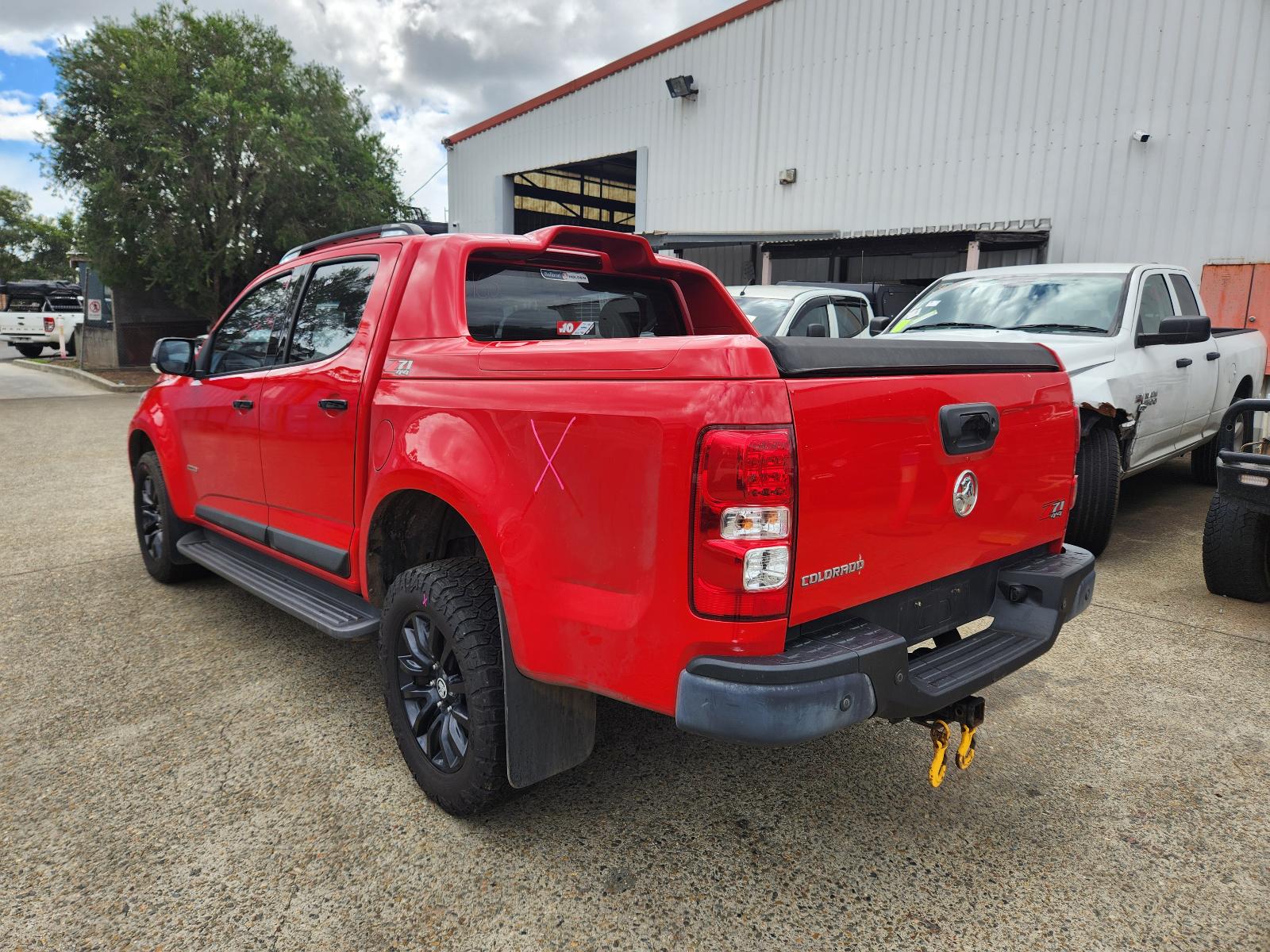 View Holden Colorado 2016 4 Door Utility