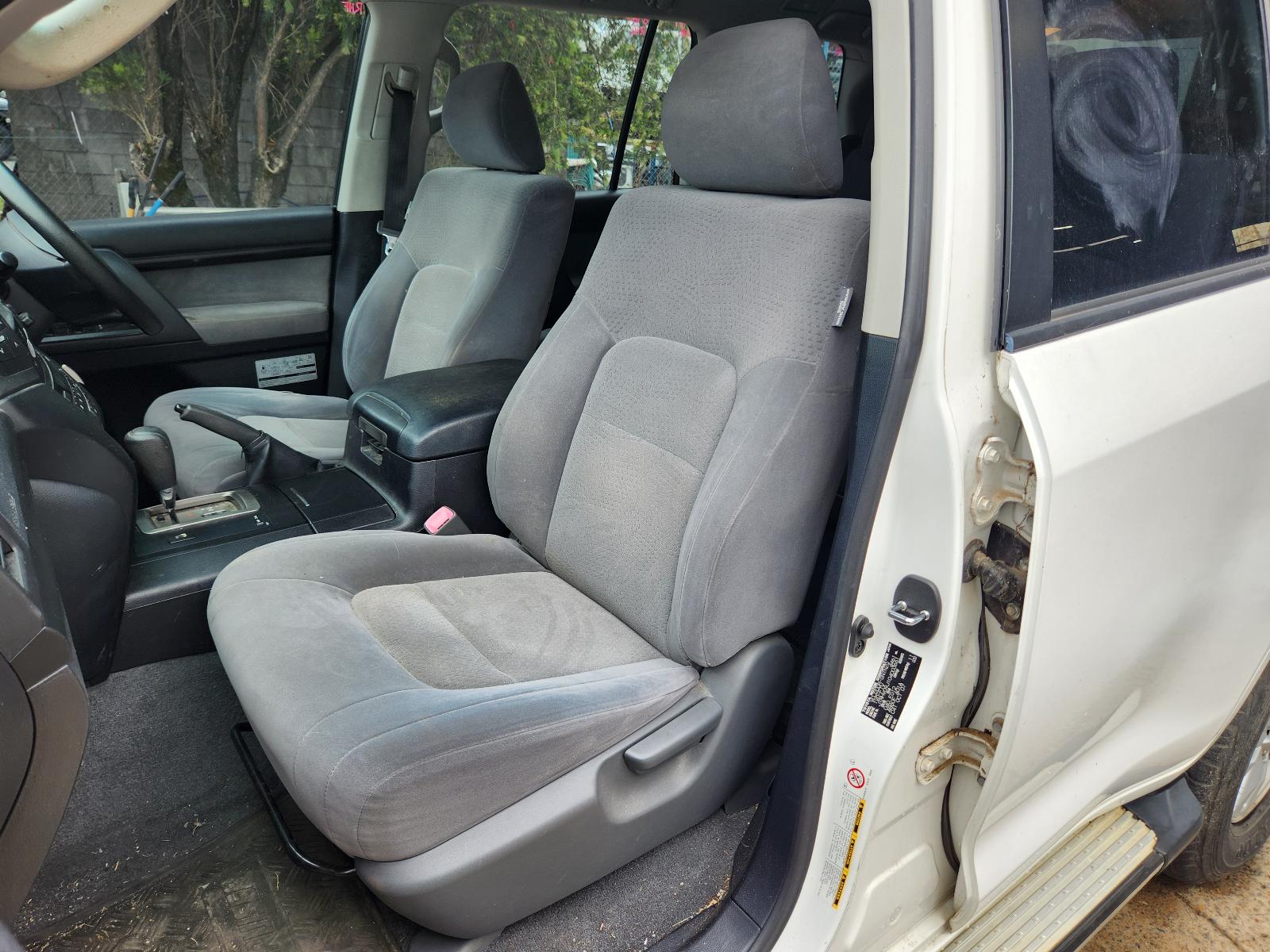 View Toyota Landcruiser 2007 4 Door Station Wagon