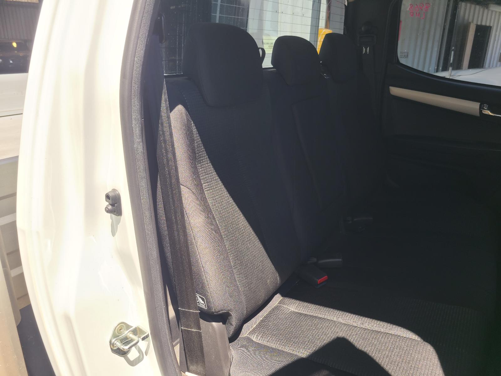 Isuzu Dmax 2019 4 Door Utility View Isuzu Dmax 2019 4 Door Utility