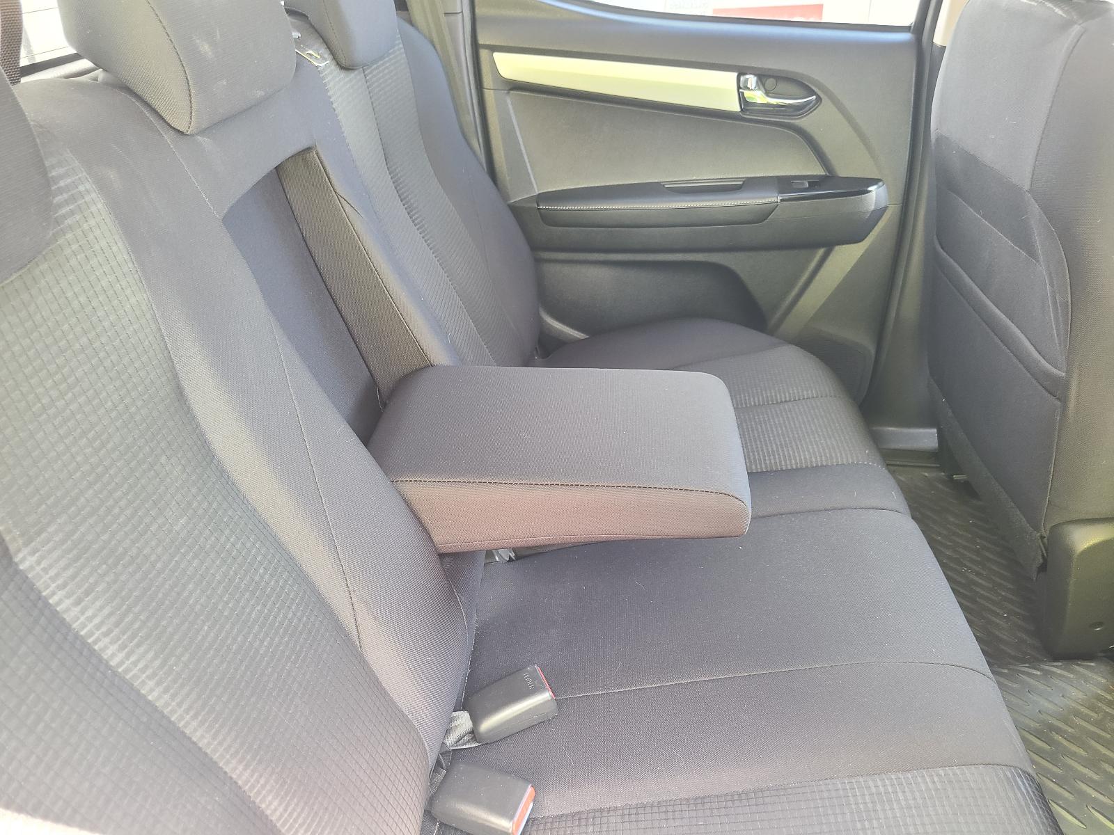 Isuzu Dmax 2019 4 Door Utility View Isuzu Dmax 2019 4 Door Utility