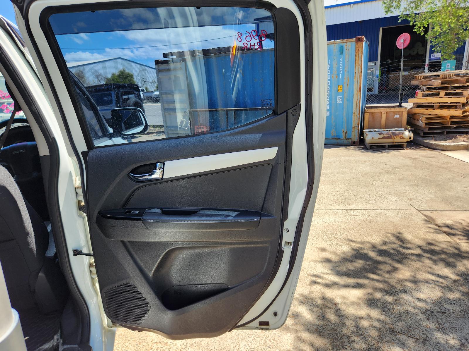 Isuzu Dmax 2019 4 Door Utility View Isuzu Dmax 2019 4 Door Utility