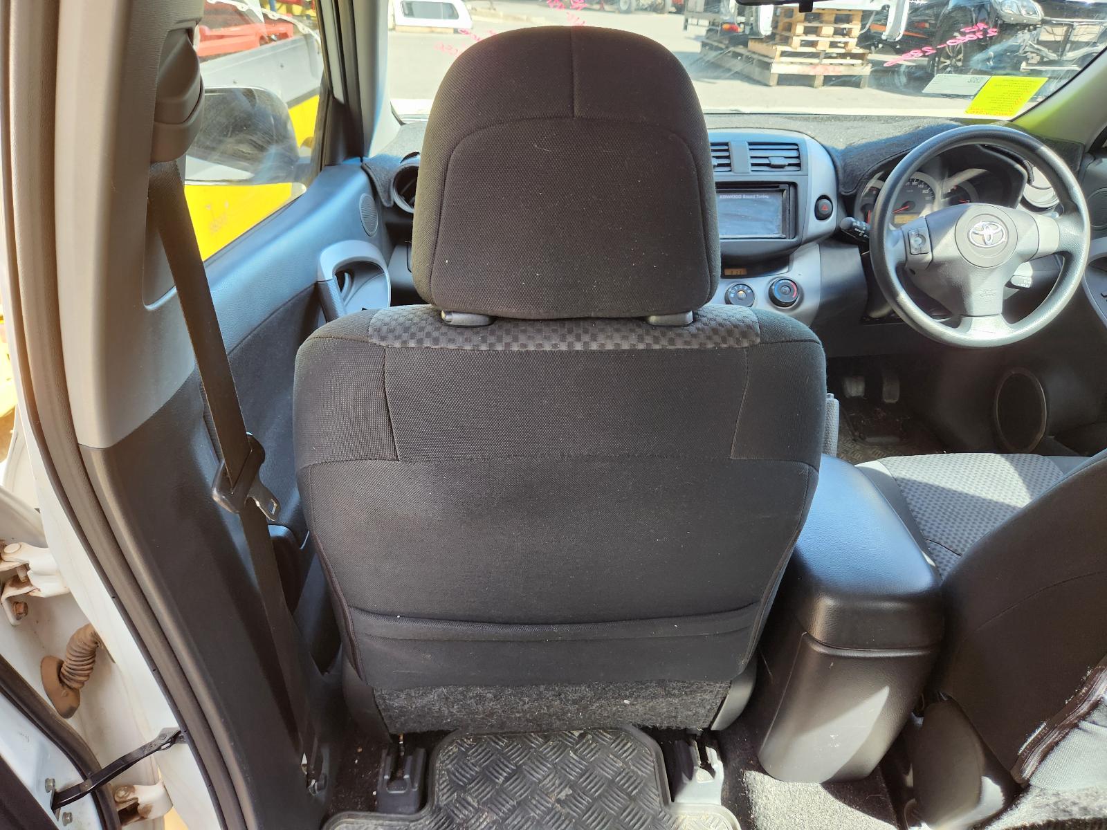 View Toyota Rav4 2006 4 Door Station Wagon