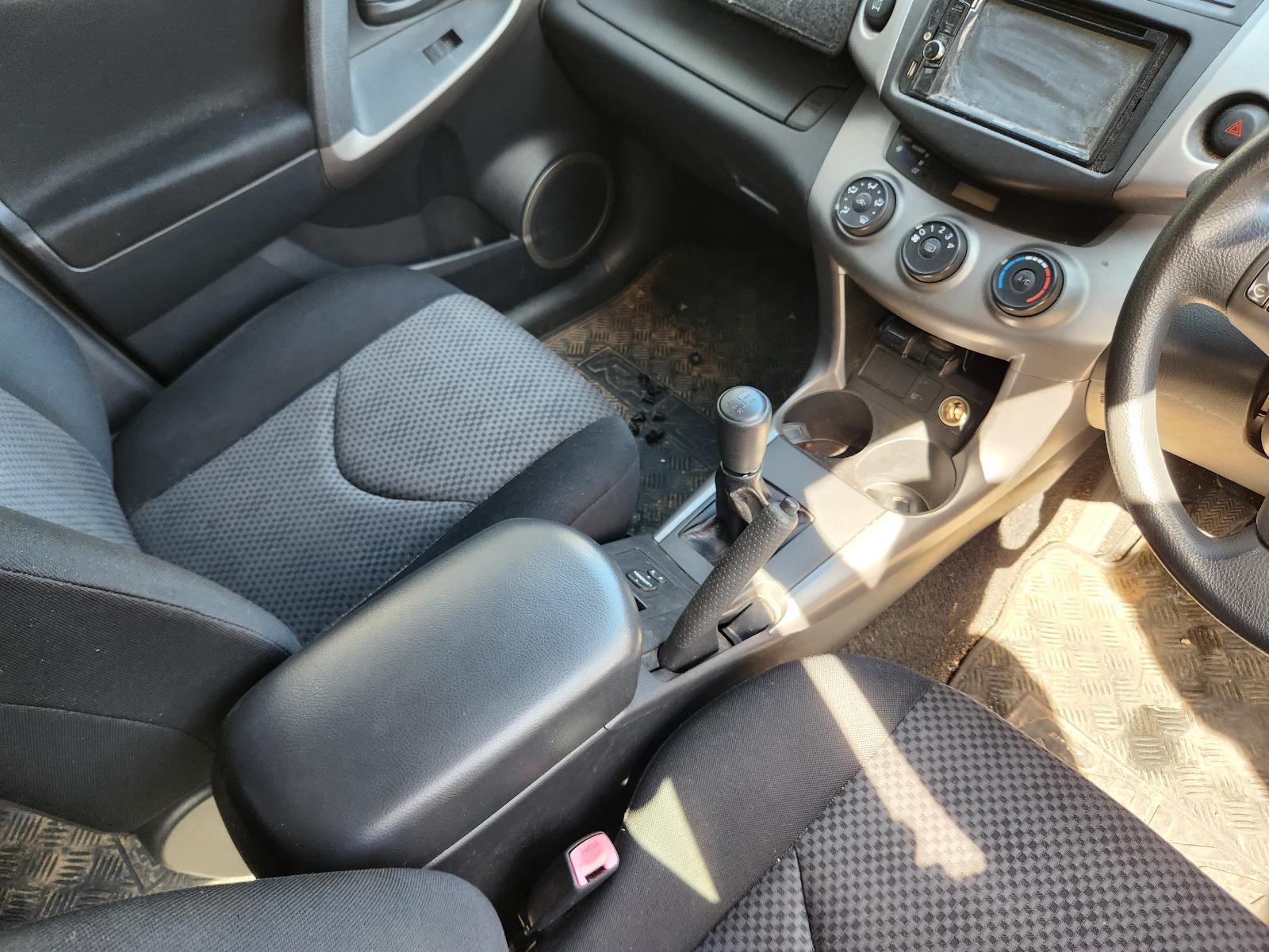 View Toyota Rav4 2006 4 Door Station Wagon
