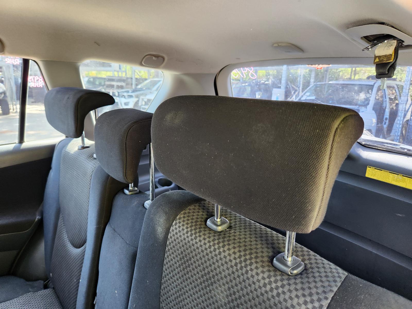 View Toyota Rav4 2006 4 Door Station Wagon