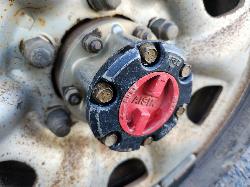 View Toyota Hilux 2001 2 Door Pickup