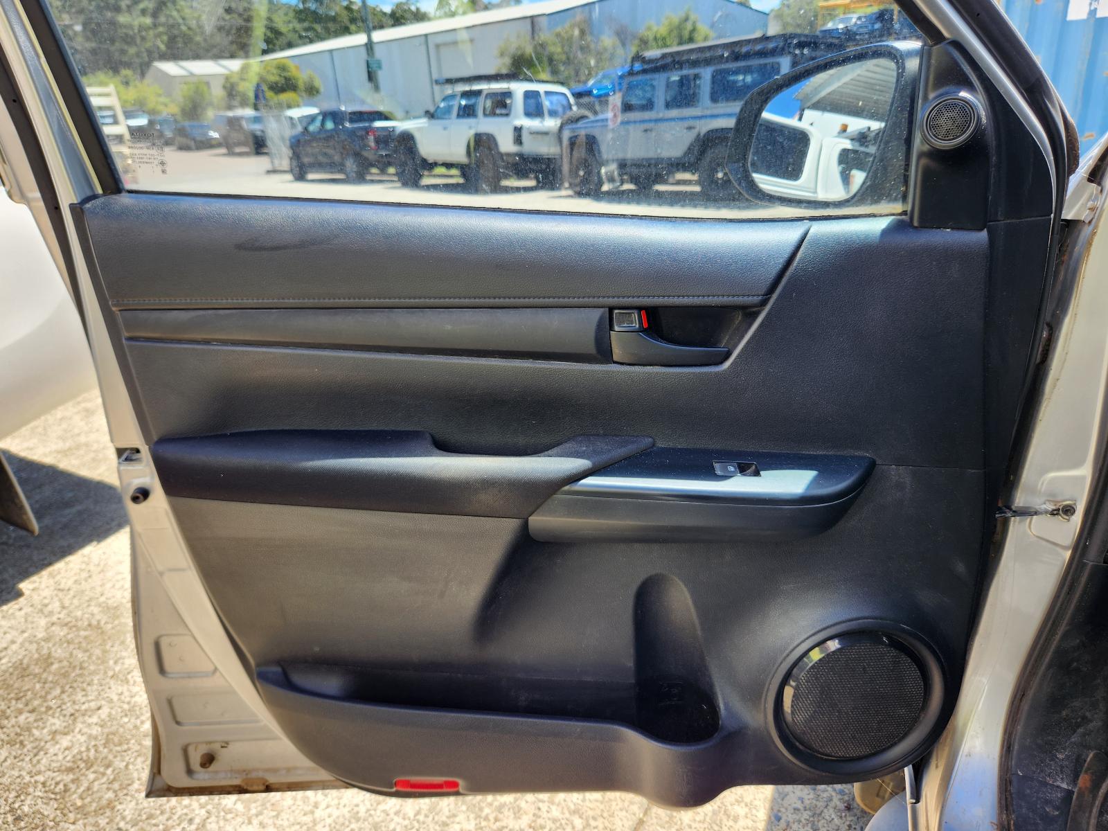 Toyota Hilux 2016 4 Door Utility View Toyota Hilux 2016 4 Door Utility