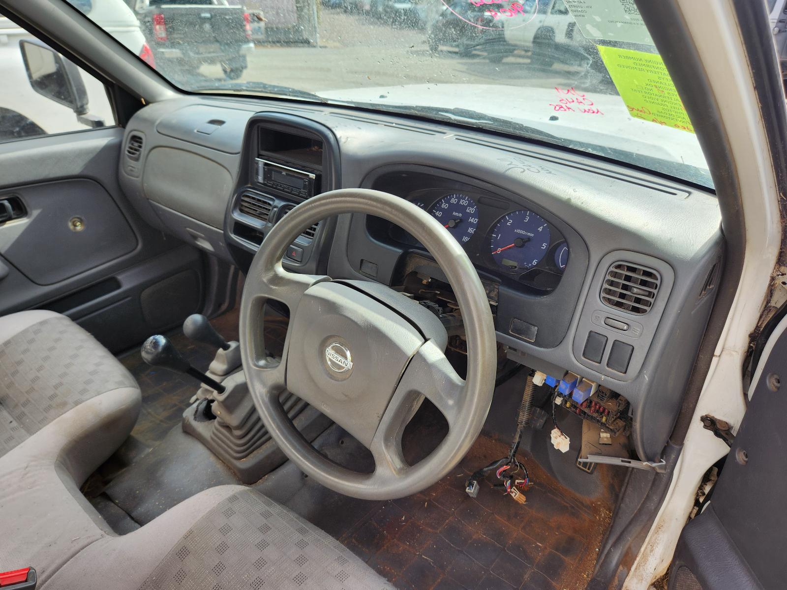 View Nissan Navara 2002 2 Door Pickup
