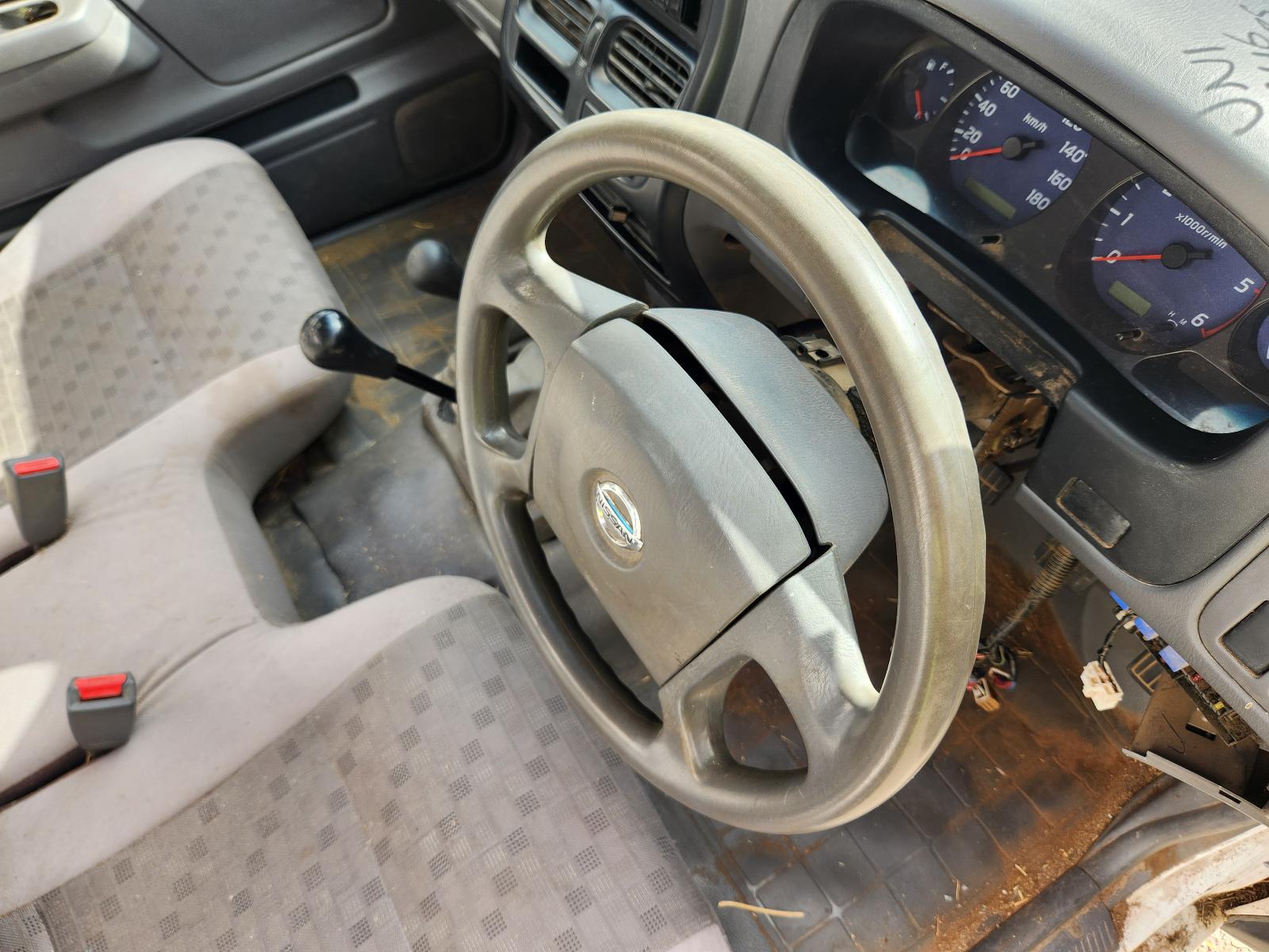 View Nissan Navara 2002 2 Door Pickup