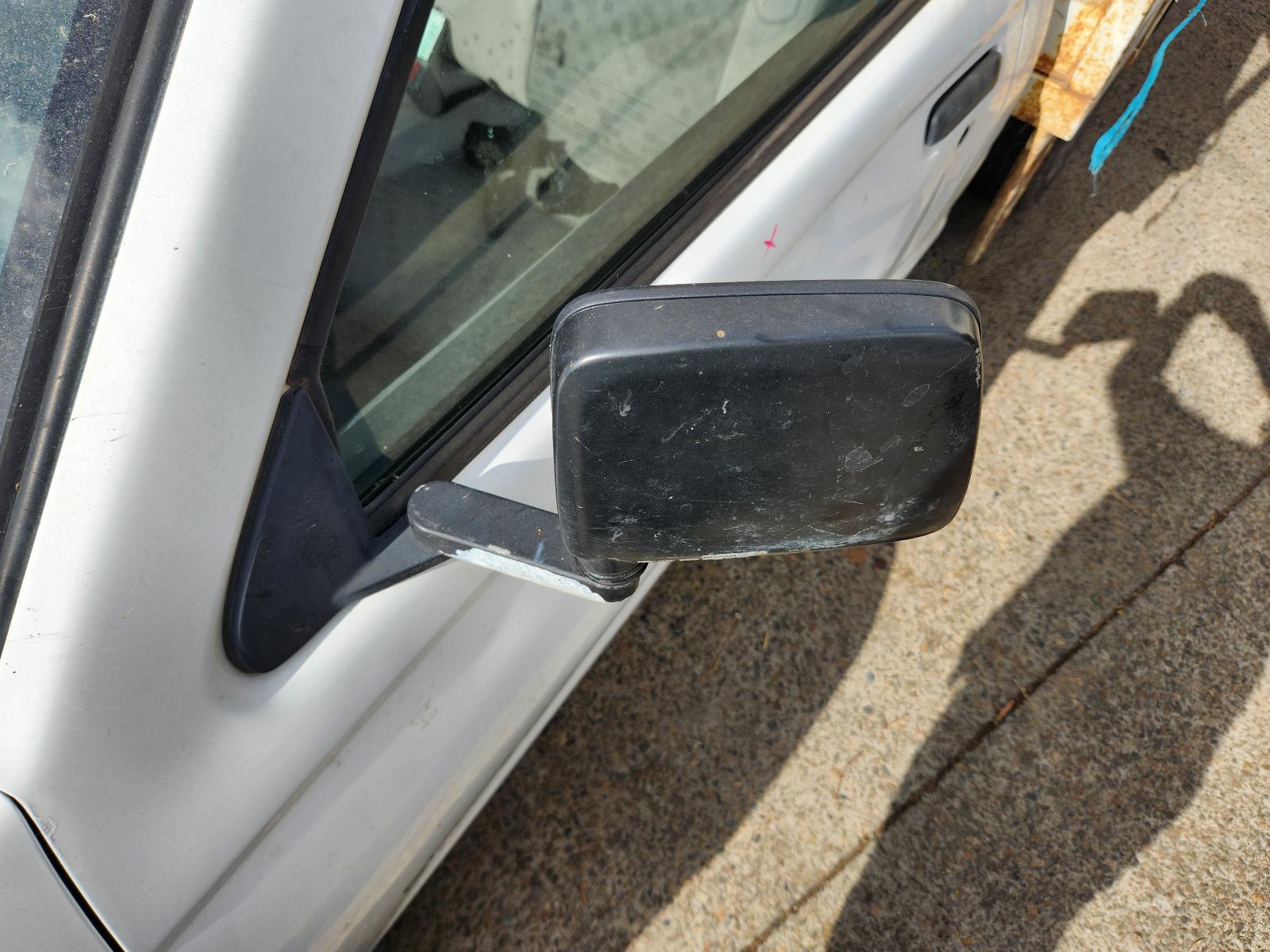 View Nissan Navara 2002 2 Door Pickup