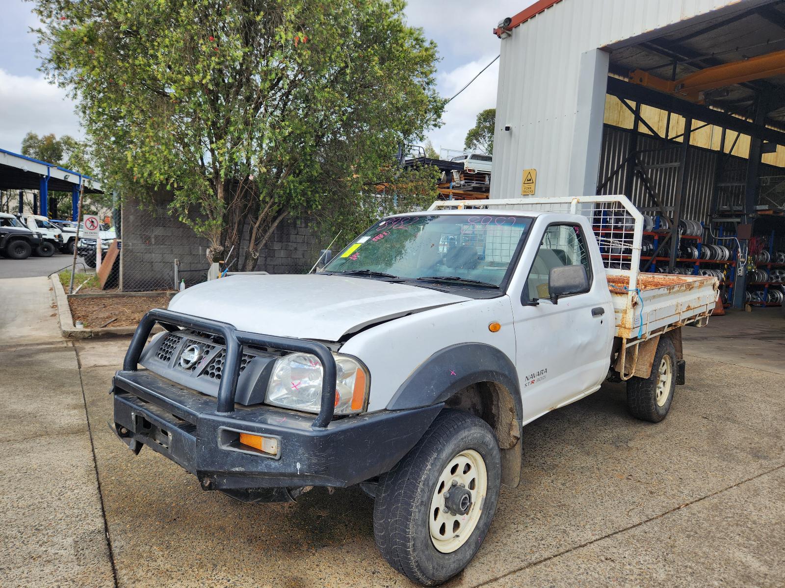 View Nissan Navara 2002 2 Door Pickup