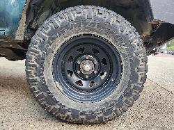 View Toyota Hilux 2000 2 Door Pickup