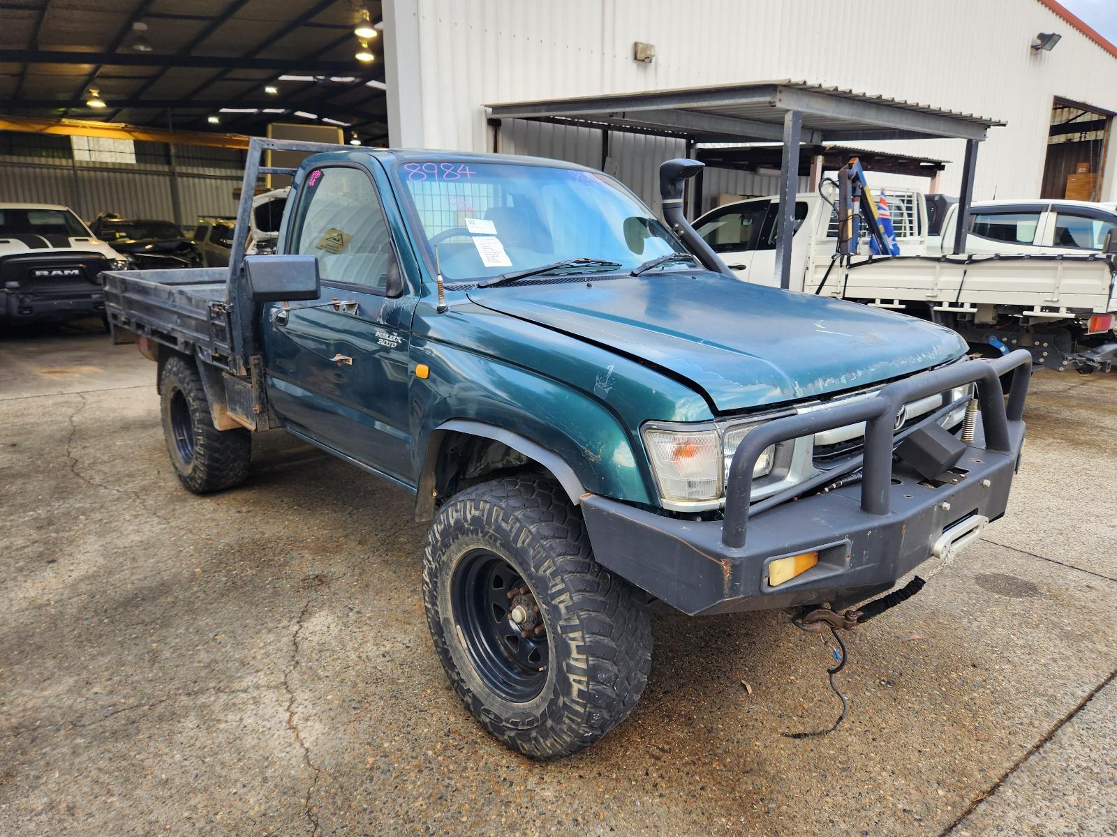 View Toyota Hilux 2000 2 Door Pickup