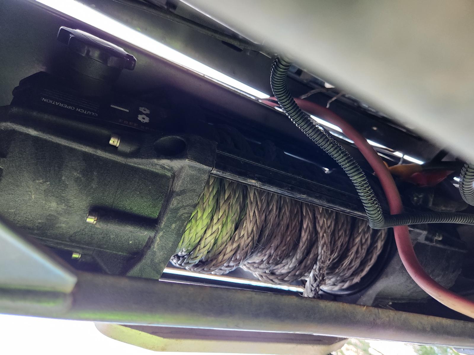 View Toyota Hilux 2000 2 Door Pickup