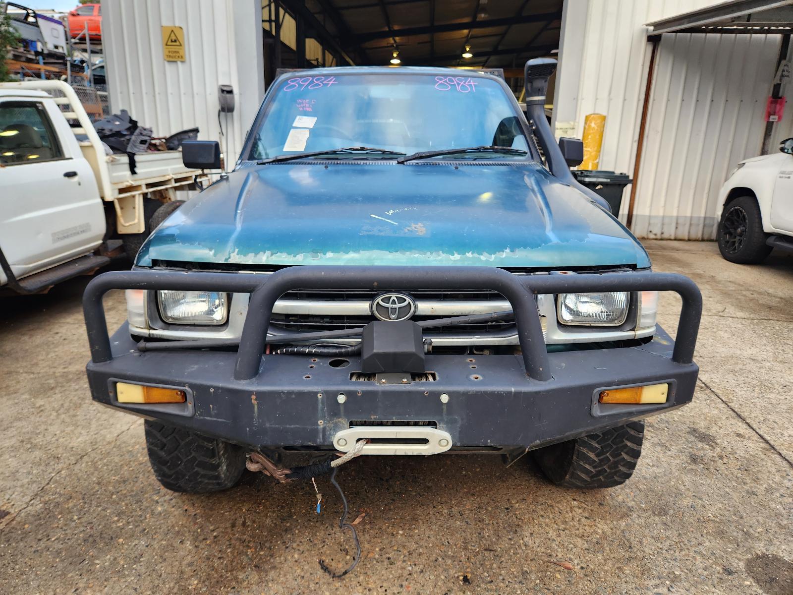 View Toyota Hilux 2000 2 Door Pickup