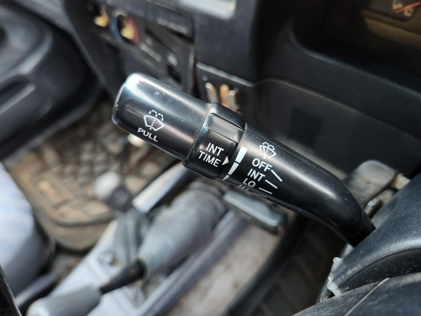 View Toyota Hilux 2000 2 Door Pickup