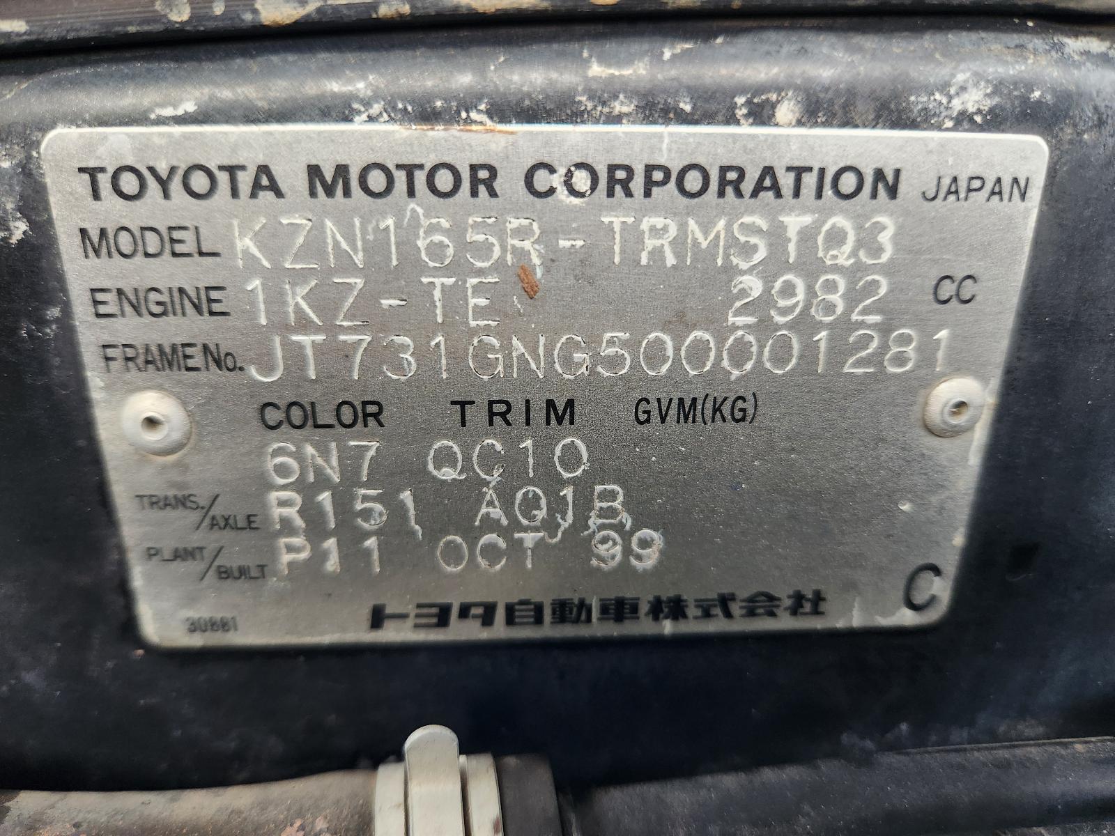 View Toyota Hilux 2000 2 Door Pickup