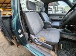 View Toyota Hilux 2000 2 Door Pickup