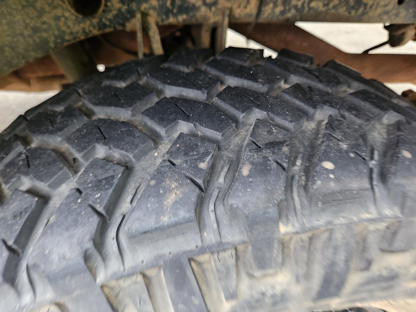 View Toyota Hilux 2000 2 Door Pickup