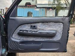 View Toyota Hilux 2000 2 Door Pickup