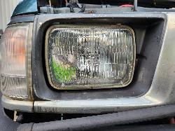 View Toyota Hilux 2000 2 Door Pickup