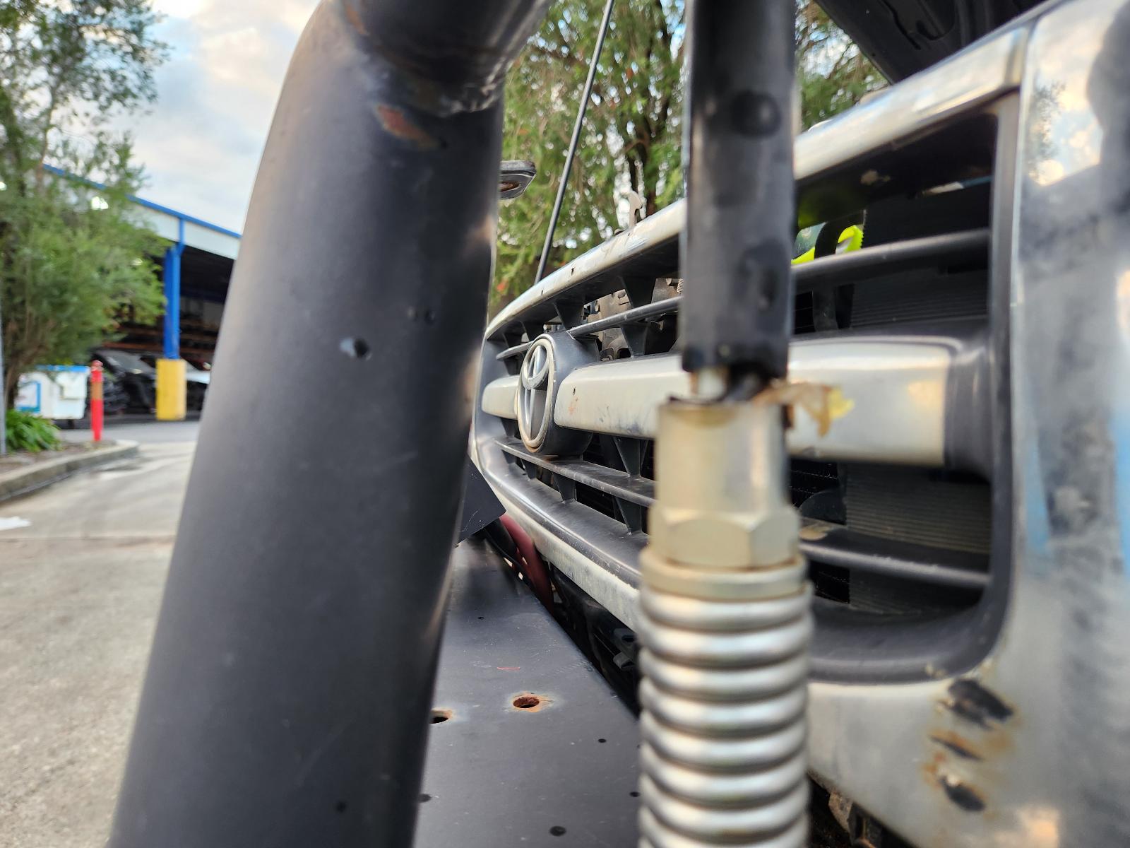 View Toyota Hilux 2000 2 Door Pickup