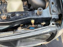 View Toyota Hilux 2000 2 Door Pickup