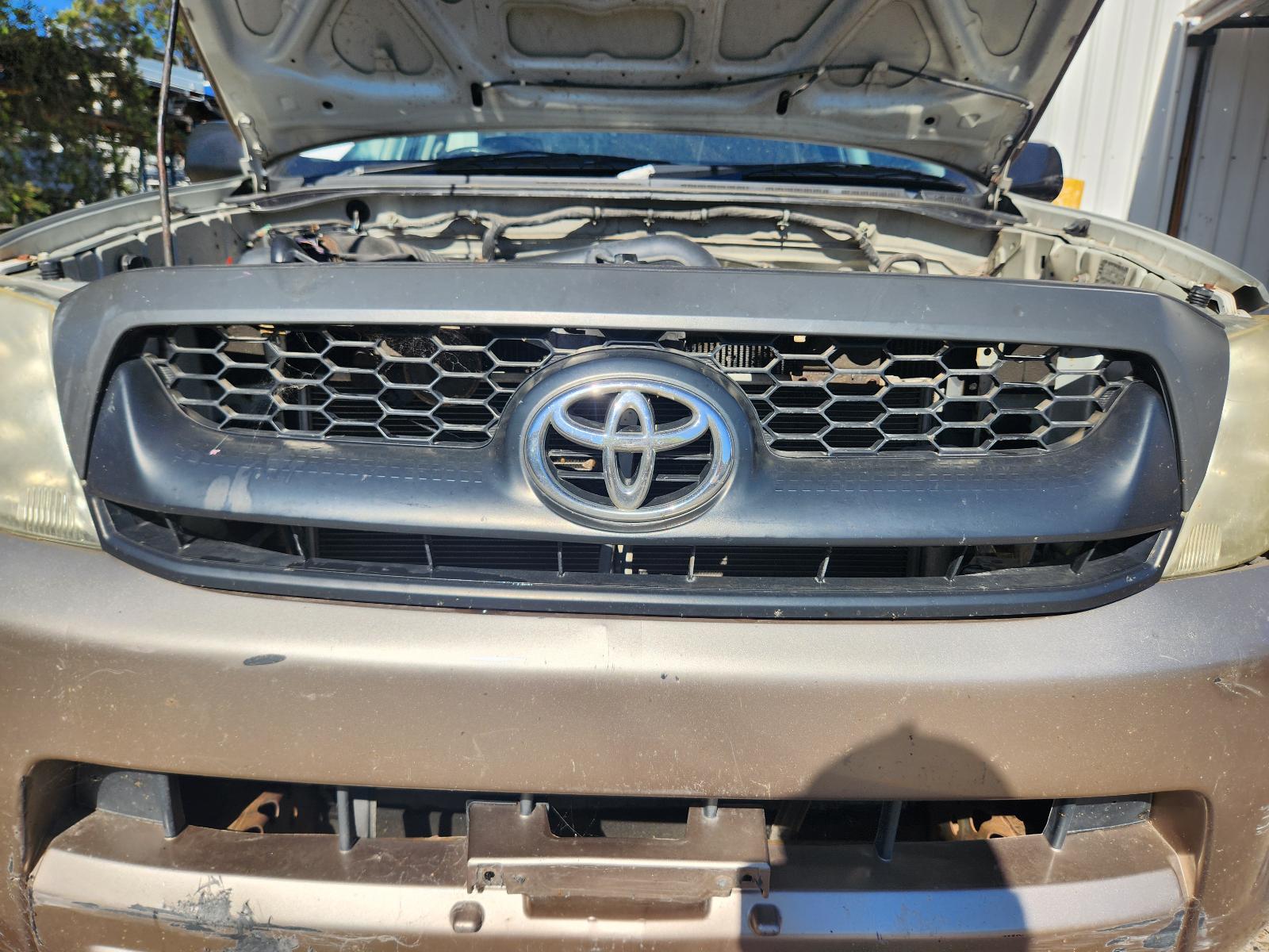 View Toyota Hilux 2008 2 Door Pickup