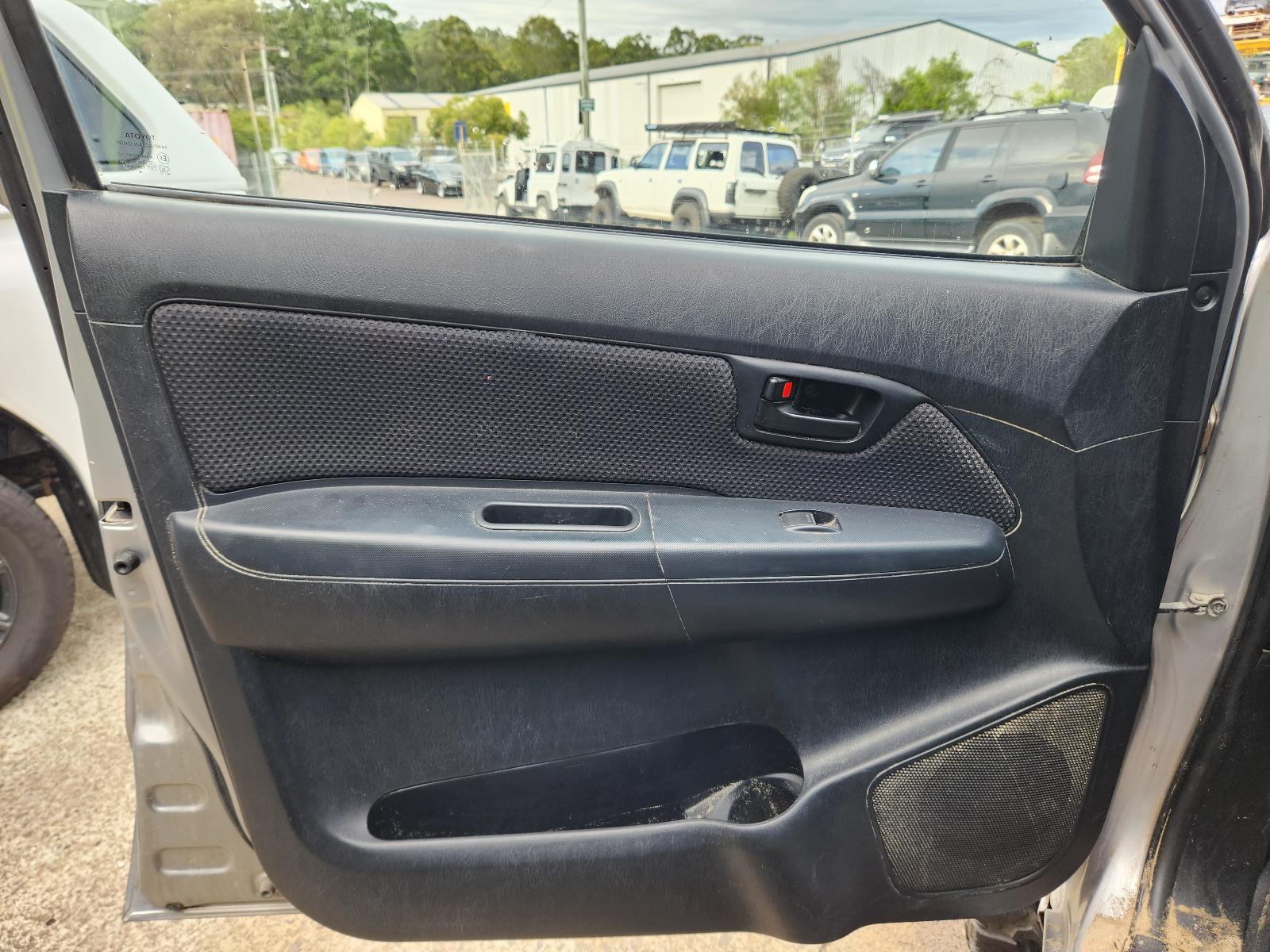 Toyota Hilux 2015 4 Door Pickup View Toyota Hilux 2015 4 Door Pickup