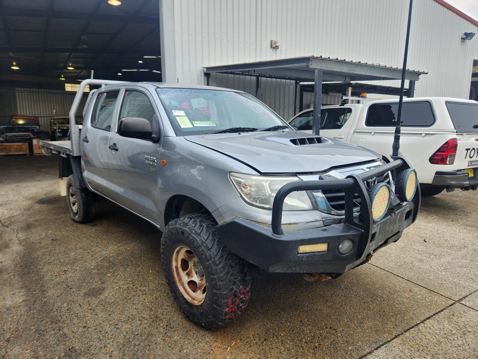 Toyota Hilux 2015 4 Door Pickup View Toyota Hilux 2015 4 Door Pickup