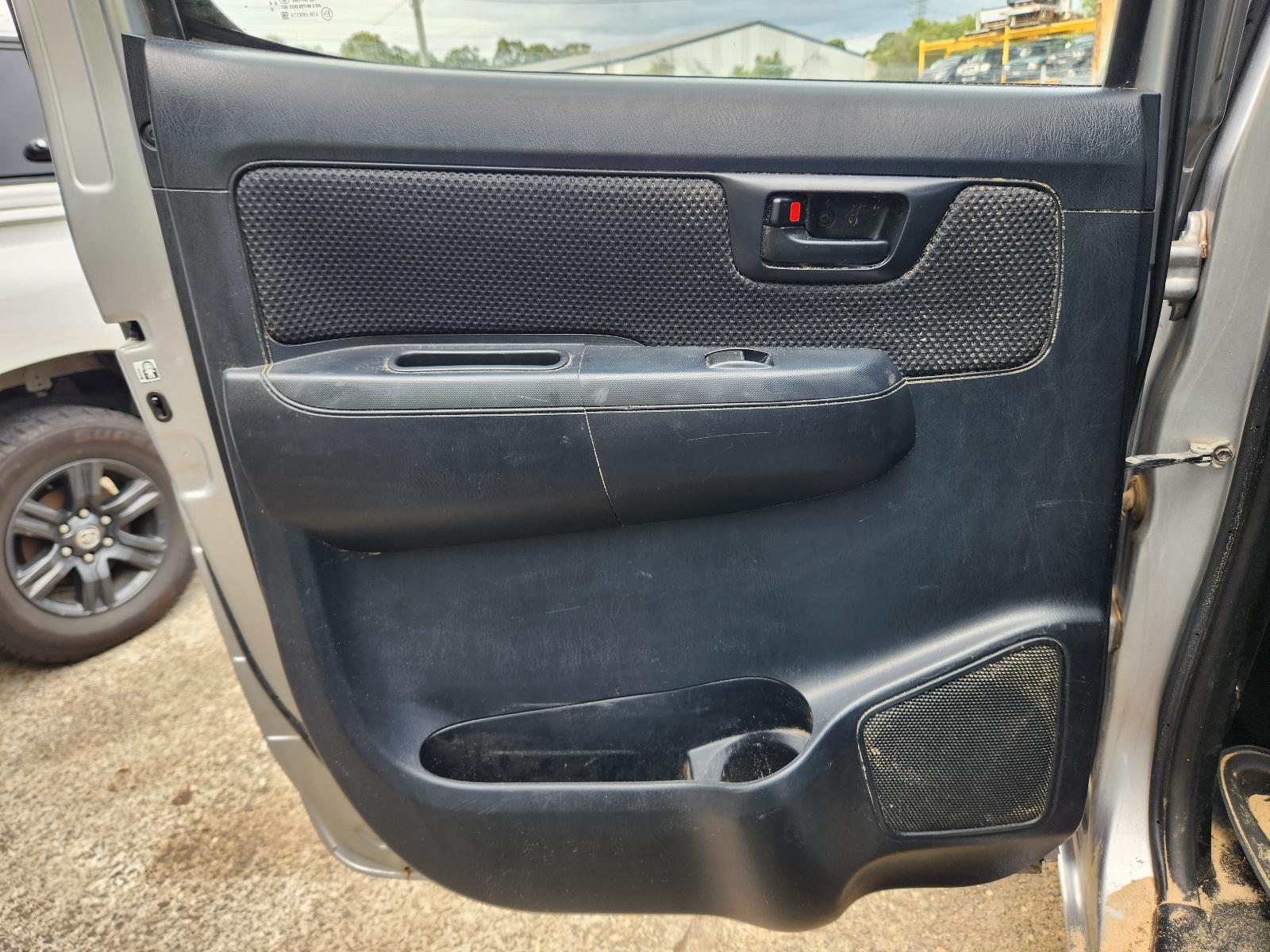 Toyota Hilux 2015 4 Door Pickup View Toyota Hilux 2015 4 Door Pickup